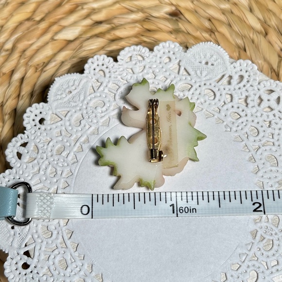 Vintage Seraphim Classics Dove and Roses Resin Fashion Brooch by Roman Inc. - Picture 9 of 9